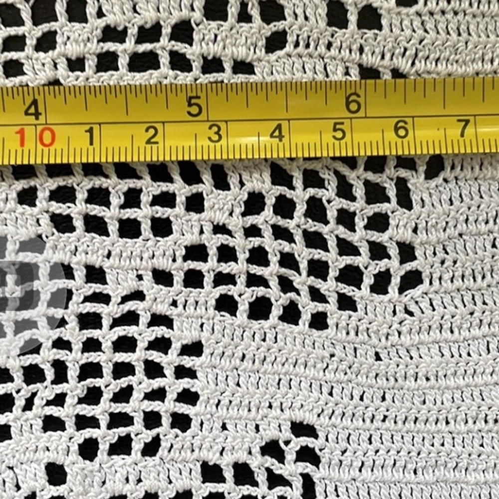 Filet Crochet Lace doily. Rose pattern. - Picture 2 of 4